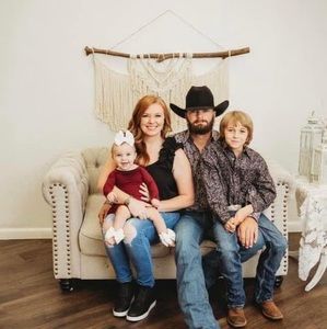 Meet your Posher, Cash